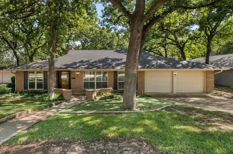 3408 Lynnwood Dr, Arlington, TX 76013