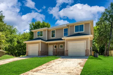 803 S 6th St, Bonham, TX 75418