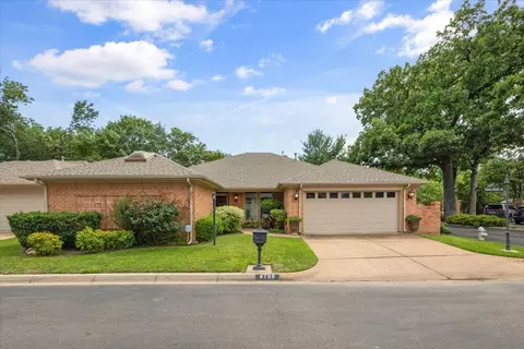 4700 Trail Bend Cir, Fort Worth, TX 76109