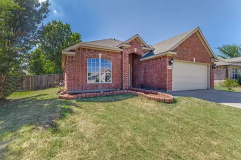 6713 Cedar View Trl, Watauga, TX 76137
