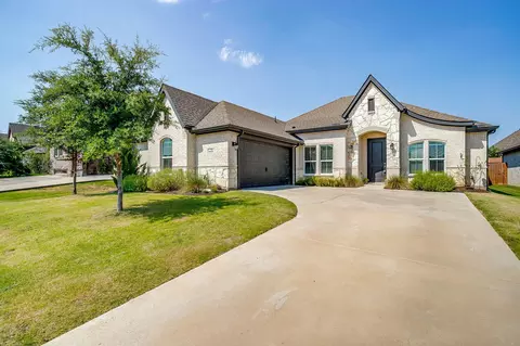 1032 Legacy Oaks, Joshua, TX 76058