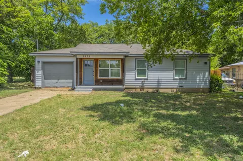 2939 N El Centro Way, Dallas, TX 75241