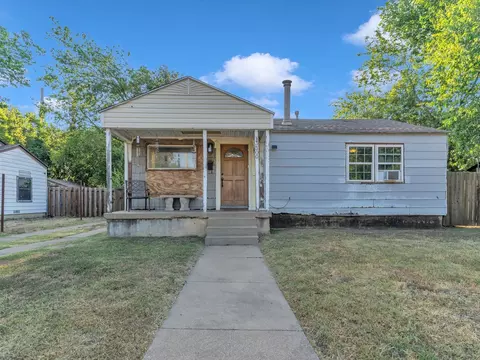 3300 Ray Simon Dr, Fort Worth, TX 76106