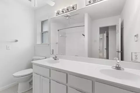Bath - 403 Ocampo Ct, Waco, TX 76708 photo 1 of 4