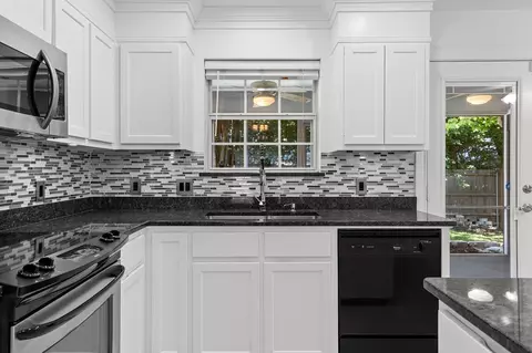 Kitchen - 403 Ocampo Ct, Waco, TX 76708 photo 4 of 4