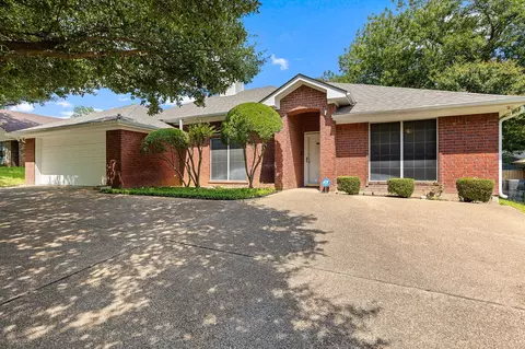 Exterior - 403 Ocampo Ct, Waco, TX 76708 photo 6 of 10