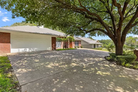 Exterior - 403 Ocampo Ct, Waco, TX 76708 photo 5 of 10