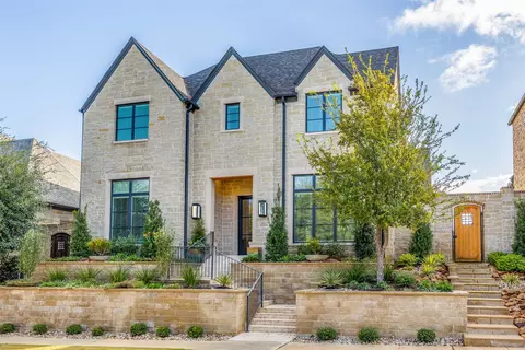 6812 Bonaparte Ct, Plano, TX 75024