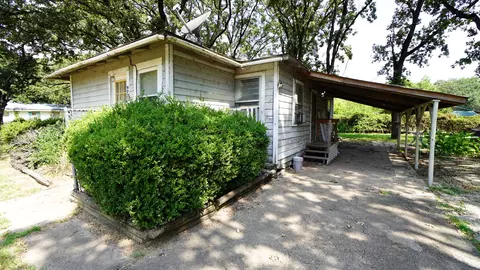 9773 Comanche Ln, Quinlan, TX 75474