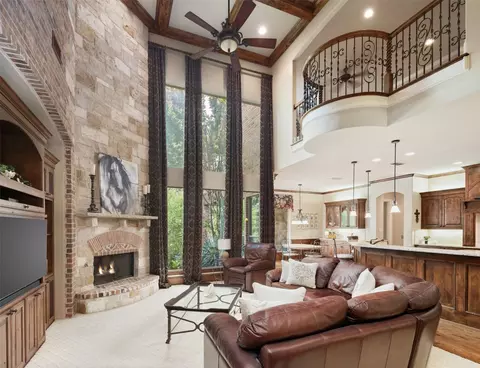 1900 Surrey Ln, Mckinney, TX 75072