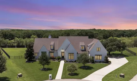 8008 Bella Flora Ct, Fort Worth, TX 76126