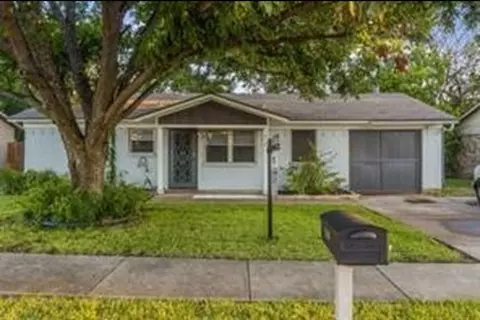 5812 Shipp Dr, Watauga, TX 76148