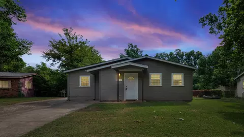 4610 Voss Dr, Bossier City, LA 71111