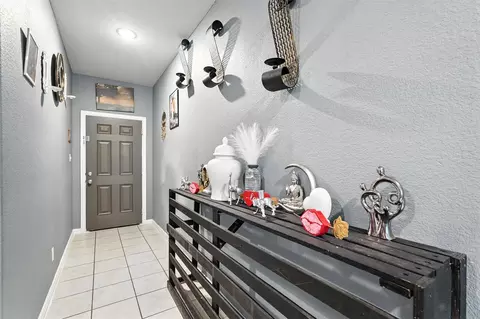 Entry Way - 314 Frank St, Terrell, TX 75160 photo 1 of 4