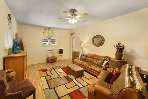 207 N Oneil St, Alvord, TX 76225