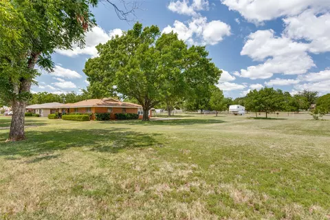 624 Fm 1187 W, Crowley, TX 76036