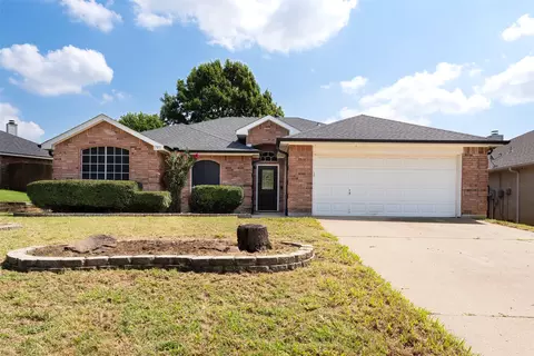 1703 Fern Dr, Mansfield, TX 76063