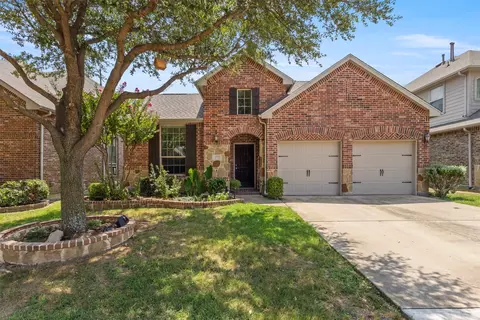 8713 Golden Sunset Trl, Fort Worth, TX 76244