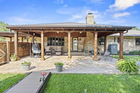 224 Edgewood Dr, Highland Village, TX 75077
