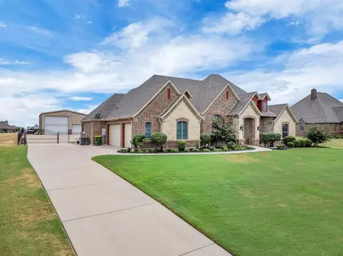 12070 Noelle Way, Fort Worth, TX 76179