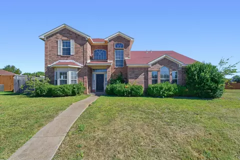 421 Chestnut Ln, Desoto, TX 75115