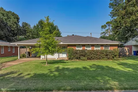 930 Audubon Pl, Shreveport, LA 71105