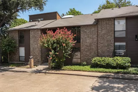 7522 Holly Hill Dr #58, Dallas, TX 75231