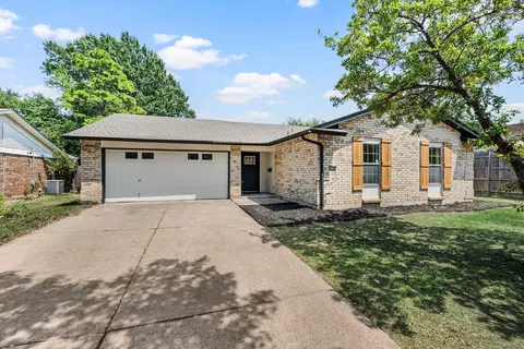 1702 Ridge Rd, Carrollton, TX 75006