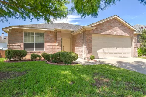 2609 Bissonet Dr, Denton, TX 76210