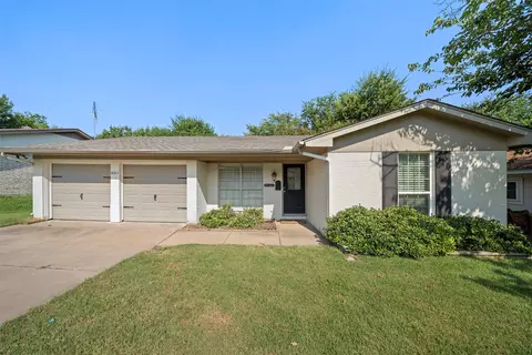 6613 Campana St, Fort Worth, TX 76133