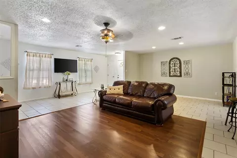 169 Live Oak Dr, Whitney, TX 76692