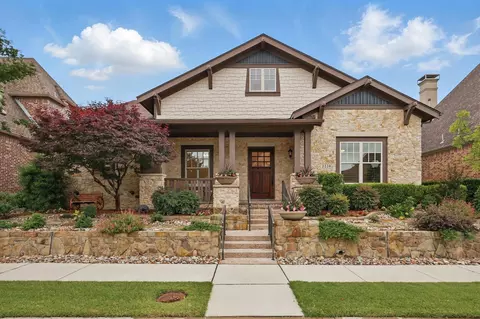 2220 Shakespeare St, Carrollton, TX 75010