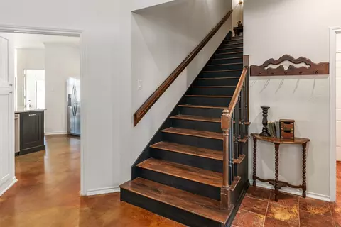 Entry Way - 130 Vista Dr, Eustace, TX 75124 photo 2 of 2