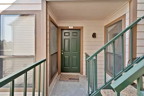 2310 Bamboo Dr #J201, Arlington, TX 76006