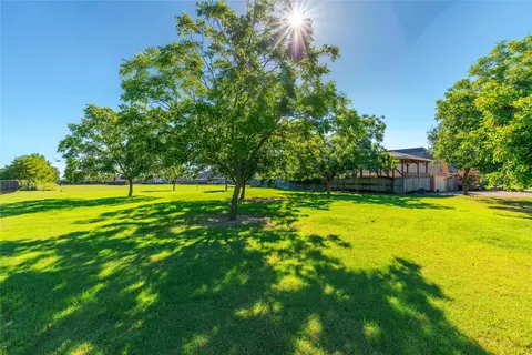 Exterior - 1444 Trinity Meadows Dr, Talty, TX 75160 photo 2 of 6