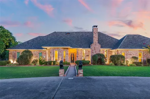 1444 Trinity Meadows Dr, Talty, TX 75160