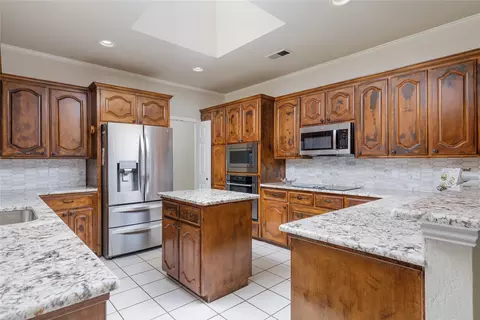 Kitchen - 1444 Trinity Meadows Dr, Talty, TX 75160 photo 1 of 4
