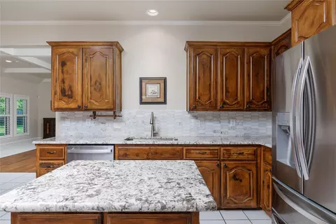 Kitchen - 1444 Trinity Meadows Dr, Talty, TX 75160 photo 3 of 4