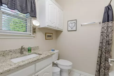 Bath - 1444 Trinity Meadows Dr, Talty, TX 75160 photo 1 of 3