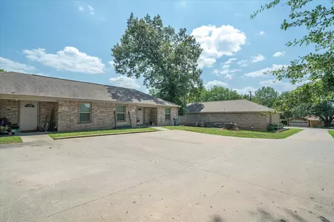 202 Chestnut Dr, Van, TX 75790