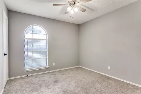 Bedroom - 6477 Fairview Dr, Watauga, TX 76148 photo 2 of 3