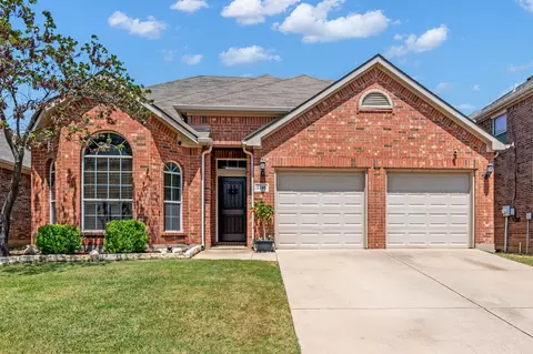 2749 Cedar Ridge Ln, Fort Worth, TX 76177