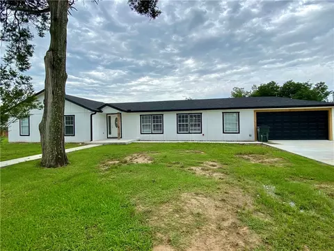 505 E Colorado St, Bremond, TX 76629