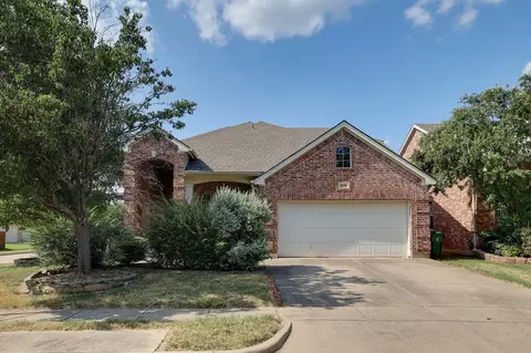 1031 Loblolly Pine Dr, Arlington, TX 76012