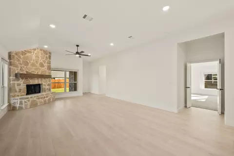 Living - 2004 Hickory Chase Ln, Anna, TX 75409 photo 3 of 3