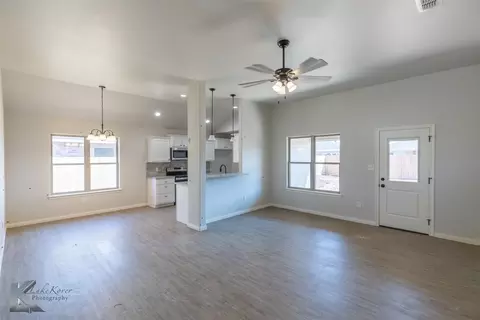 277 Showdown Rd, Abilene, TX 79602 photo 3