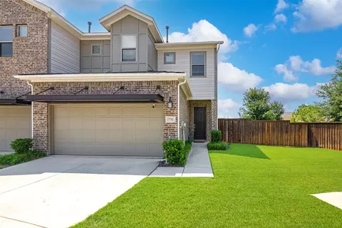 17781 Sage Ln, Dallas, TX 75252