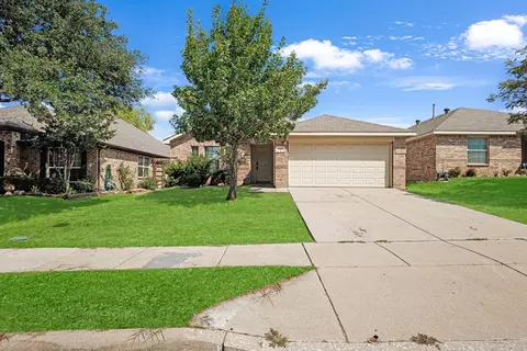 1225 Mountain Air Trl, Fort Worth, TX 76131