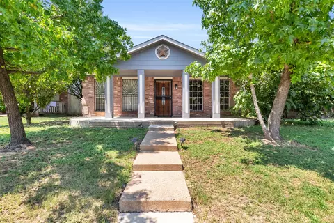 10407 Sand Springs Ave, Dallas, TX 75227
