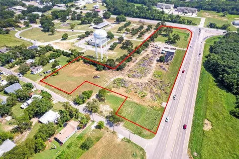 604 N Tx-121, Bonham, TX 75418
